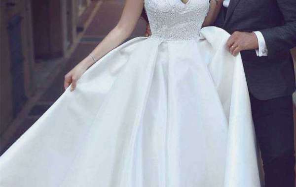 Fascinating glittering wedding gown is ready for you to wear during your wedding day