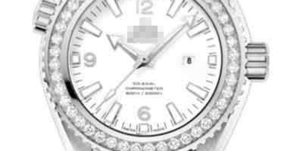 Custom Luxurious Watches - Exclusive Luxurious Elegance