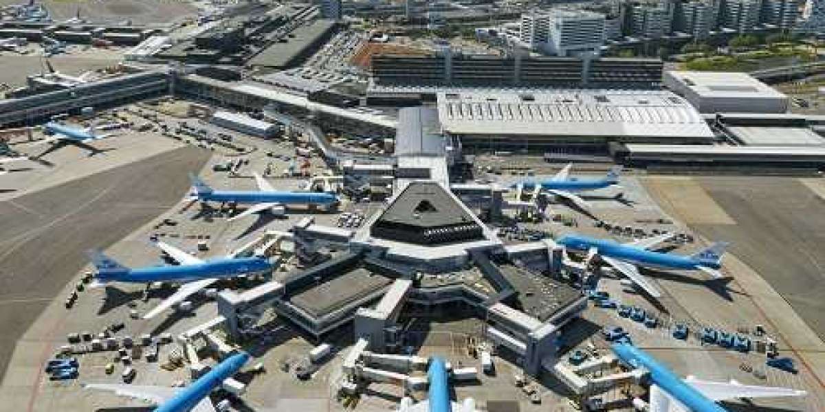 Luchthaven Schiphol: een knooppunt van connectiviteit en efficiëntie