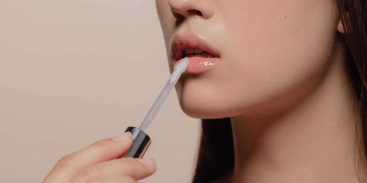 Why You Should Consider Leveraging Dior Lip Oil